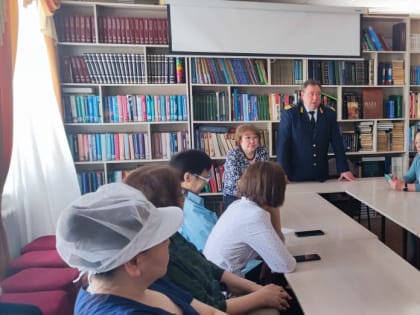 Компания «Железные дороги Якутии» вручила грамоты и подарки лучшим ученикам