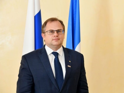 Якутянам расскажут о грантовых конкурсах в области науки и образования в прямом радиоэфире