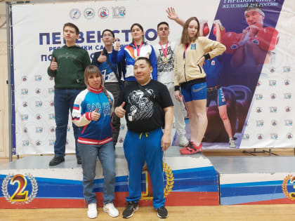 Участница нерюнгринской команды по гиревому спорту стала абсолютной чемпионкой Первенства Якутии