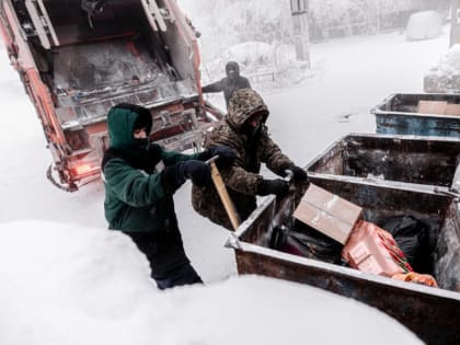 «Якутскэкосети»: как происходит вывоз мусора в сильные морозы