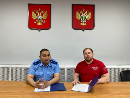 Народный фронт: Присылайте фото и адреса опасных детских площадок!