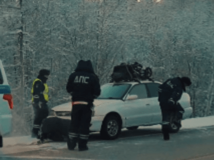 Видео: Как спасли водителя сломавшейся на морозе Тойоты