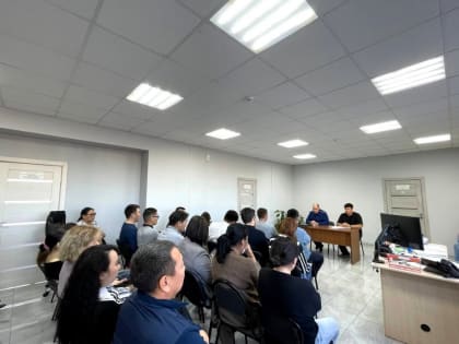 Прокурор Якутска встретился с работниками Якутскэкосети