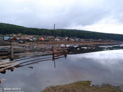 В село Хоринцы Олекминского района, пострадавшее от паводка, вылетает группа взрывников