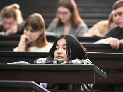 В России стартовал пилотный проект трёхступенчатого высшего образования