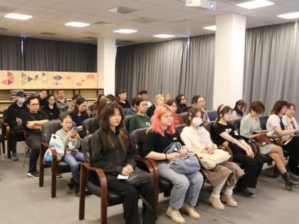 «Абитуриент АГИКИ: 2023» в SMART-библиотеке