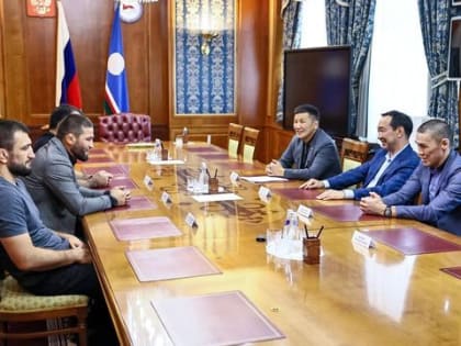 Глава Якутии обсудил с представителями лиги Хабиба Нурмагомедова перспективы развития единоборств