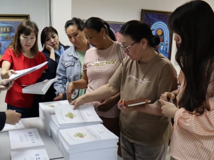 Педагоги Покровской художественной школы представили проект «Рисуем все!»