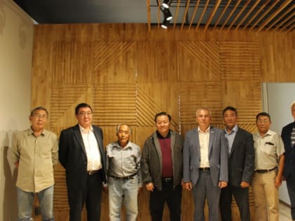 Глава Мегино-Кангаласского улуса встретился с депутатами Госдумы РФ