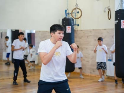 Главный судья VIII игр «Дети Азии» проведет мастер-класс по боксу и урок физкультуры в Астане
