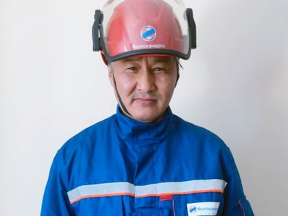 Случай в тайге: «Медведица ударила медвежат лапой, и они спрятались за её спину…»