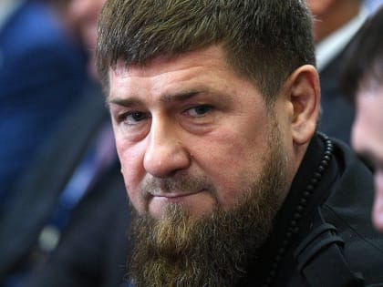 Кадыров вернул украинской военнослужащей ее собаку с «Азовстали»