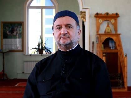 Имам-хатыб Соборной мечети Якутска поздравил единоверцев с праздником