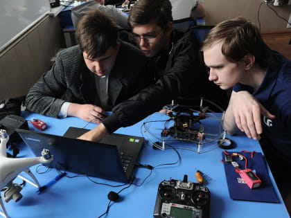 В 2025 году в вузах России около 40 тысяч студентов будут изучать беспилотные авиационные системы