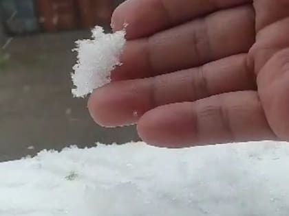 Снег выпал в начале июля в якутском посёлке Депутатский