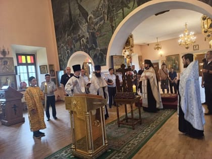 В кафедральном соборе помолились о погибших полицейских