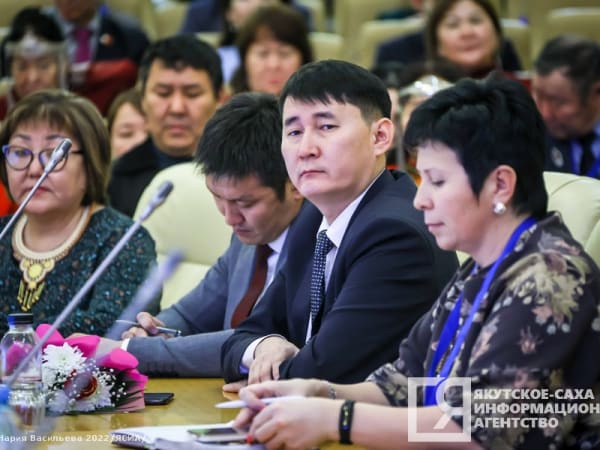 В Якутии подвели итоги второго съезда учителей якутского языка