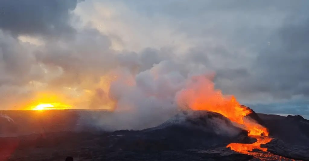 25 Top Things to do in Reykjavik Iceland - 14. Volcano House