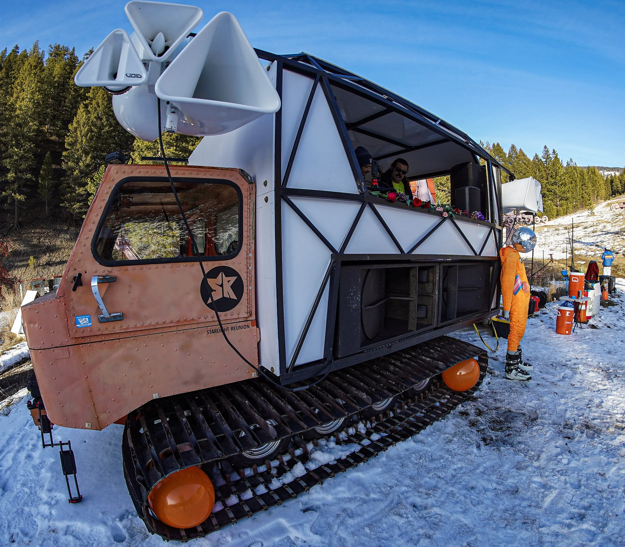 Disco Carrot snowcat