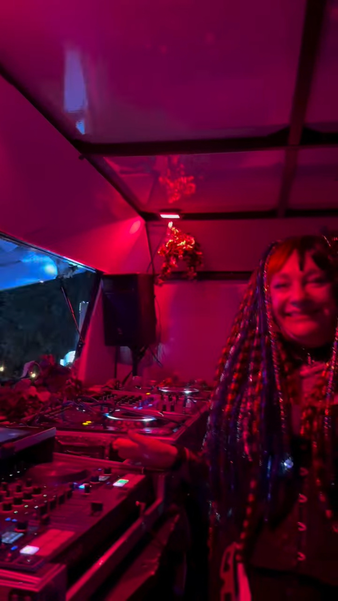 cloverfield_DJ