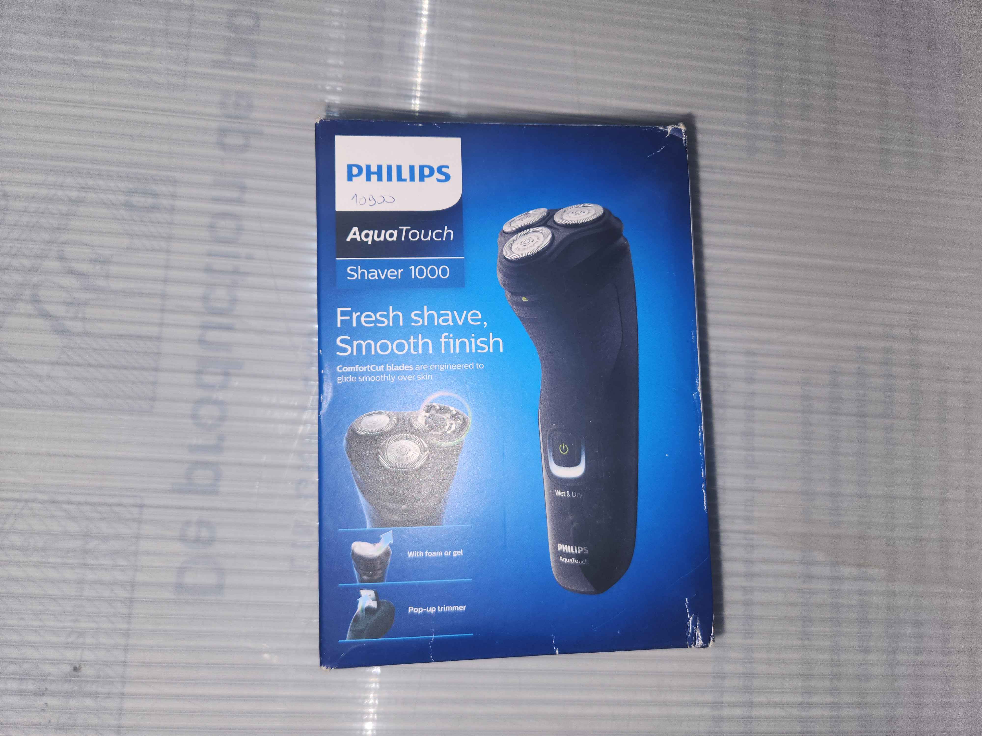 Rasoir Électrique Philips AquaTouch Séries 1000 - Rasage Doux sur Peau Sèche ou Humide