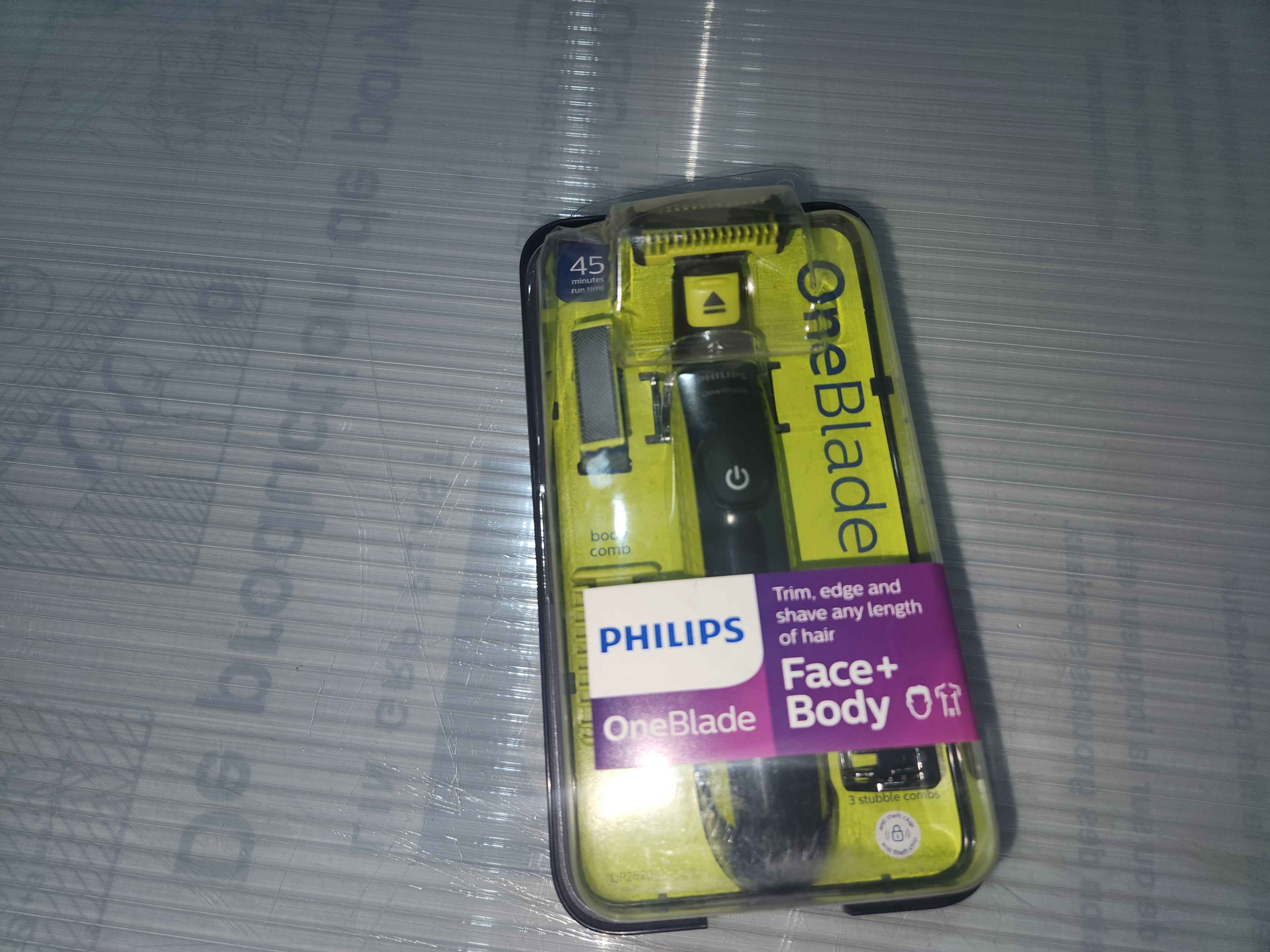 Philips OneBlade Face + Body - Rasoir Hybride Rechargeable (QP2620/20)