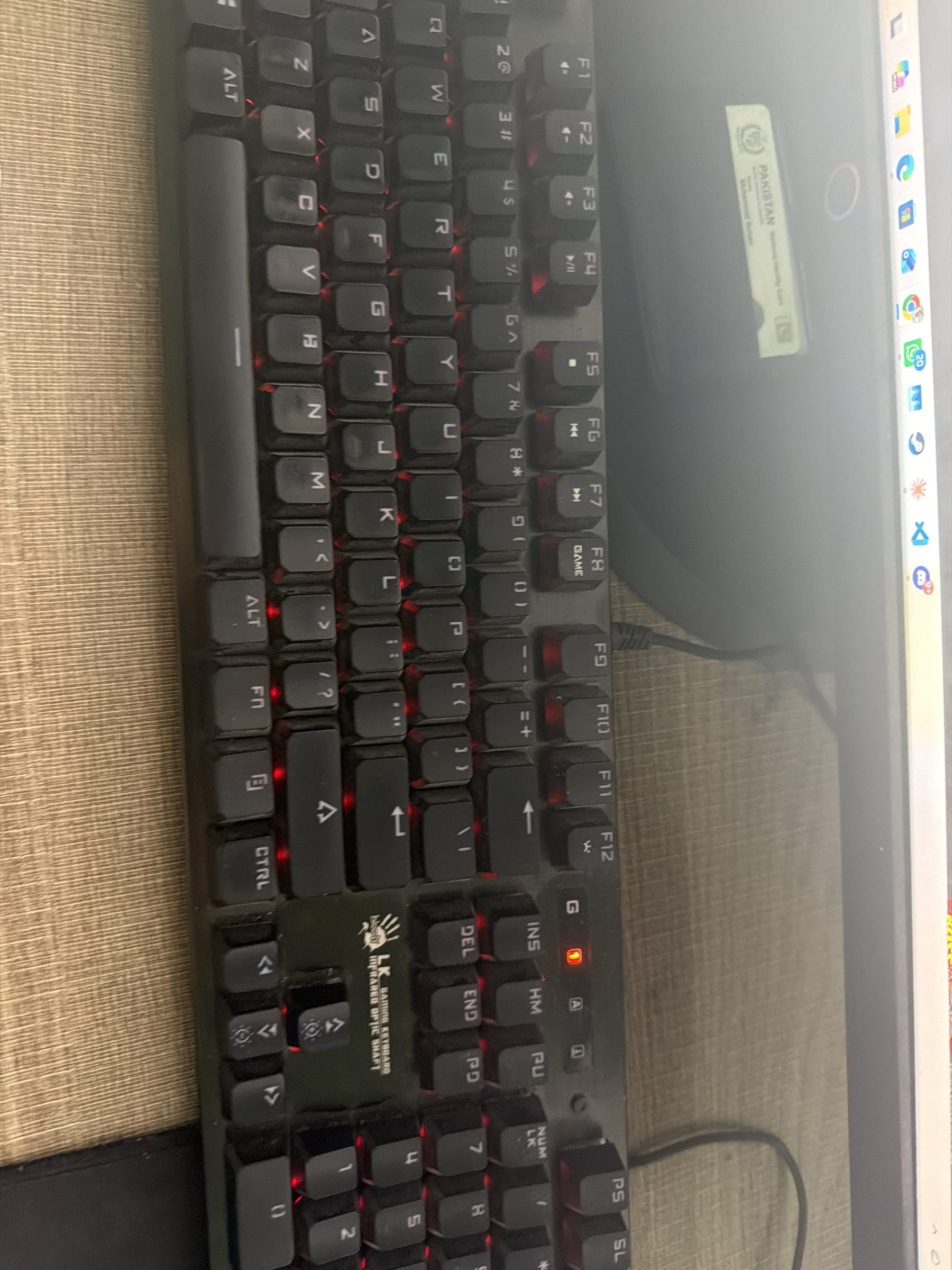 bloody lk gaming keyboard - 1