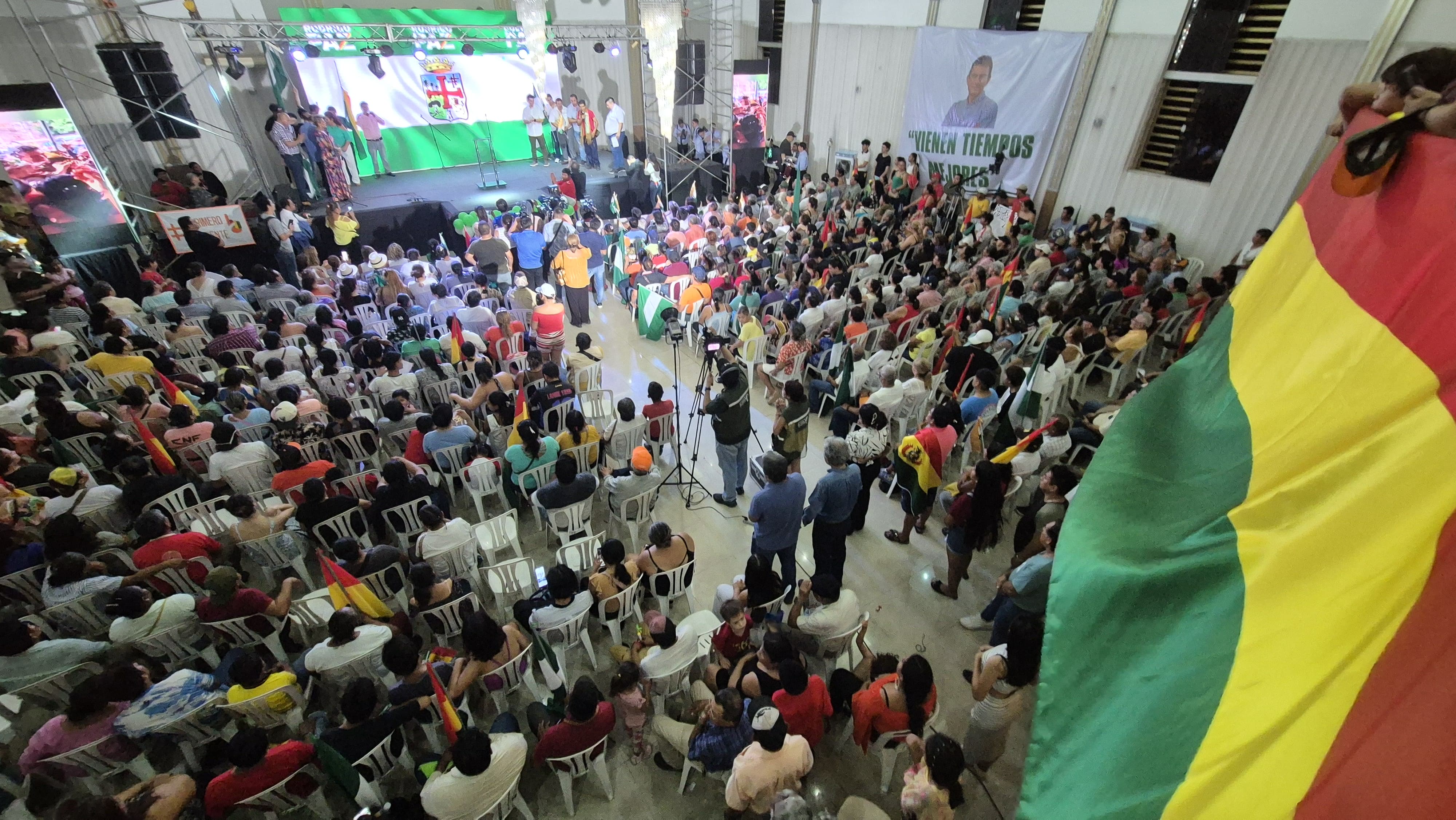 Rodrigo Paz acto de proclamación.jpg