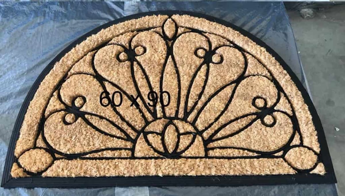 Coir Mat with Black Lining (1 of 1)