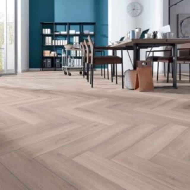 Oak Silver D3773