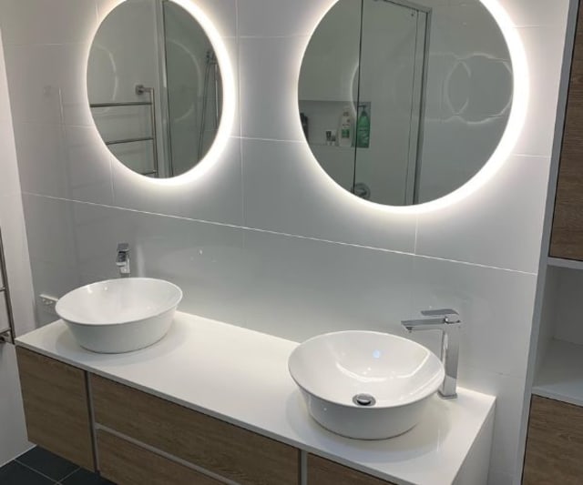 Modern Bathroom Renovation in Dubai