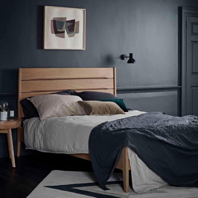 Plain Wood Bed Queen Size
