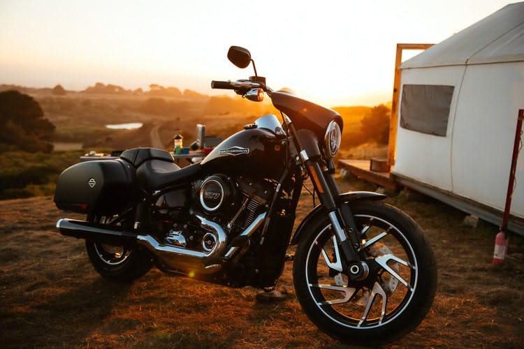 choose the right motorbike for your motorcycle travel