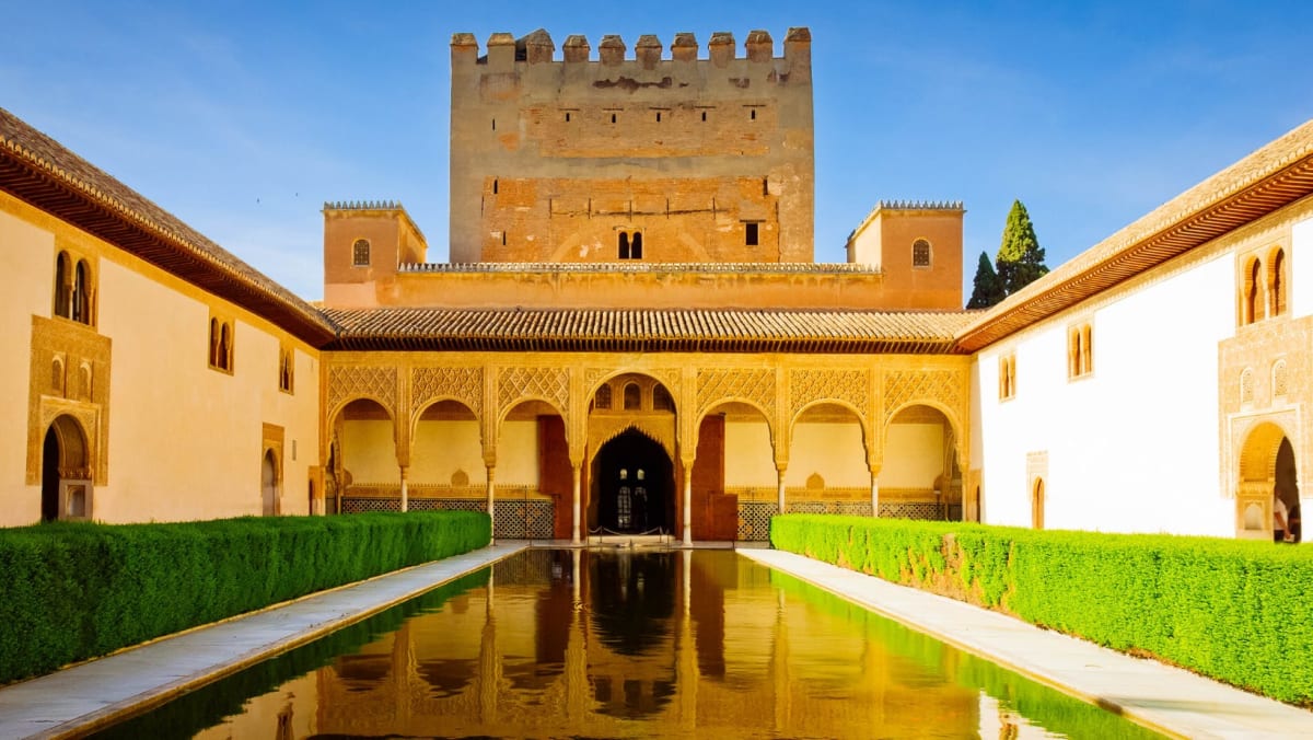 A small lake in Alhambra