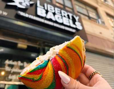 Vereinigte Staaten - West 45th Street - 🗽🥯 A Taste of Manhattan: 4 Days of Food, History & City Magic in NYC 🌃 - 3
