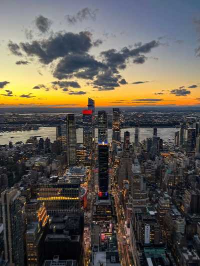 Vereinigte Staaten - Worldwide Plaza - 🗽🥯 A Taste of Manhattan: 4 Days of Food, History & City Magic in NYC 🌃 - 3