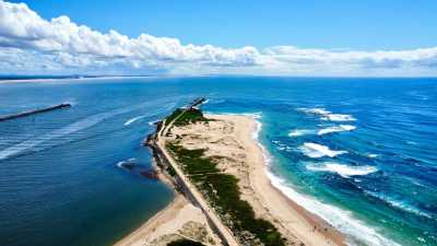 Australia - Tooke Street - 🐋 Winter Waves & Creative Days: A Co-Working Escape to Newcastle, Australia 🇦🇺 - 5