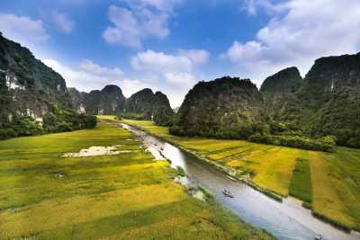 Vietnam - Hoa Lư - 🇻🇳 Iconic Vietnam Unveiled: From Emerald Bays to Lantern-lit Streets 🏮 - 3