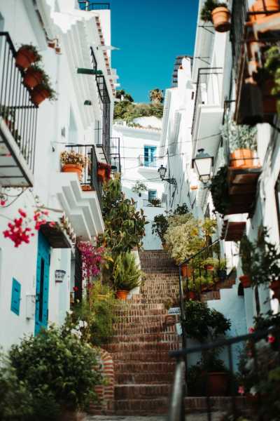 Spain - Archidona - MÁLAGA DYNAMIC TRIP: Authentic Paella Experience • Hike with scenic views • Pádel class • Beach Picnic (Private Rooms)🌄🥘🏸 - 2