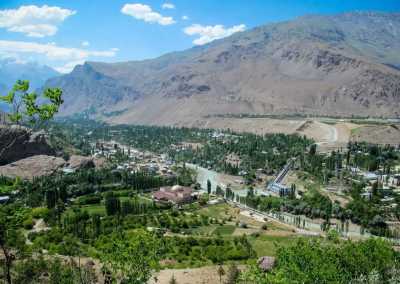 Central Asia - Khorog - Tajikistan & the Pamir highway! 🇹🇯 Tajiki tribes, Mountain ranges, YAKs and Yurts ⛰️🛖🐃 - 3
