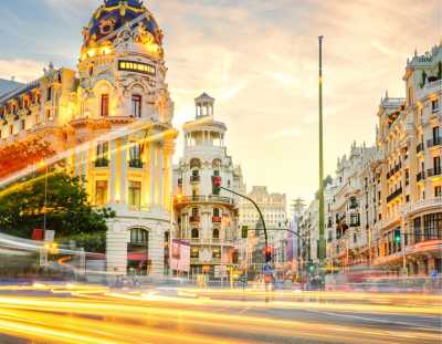 Spanien - Gran Vía - UNLIMITED TINTOS + TAPAS! MADRID CITY GIRL CO-WORKING TRIP 💃🏽🇪🇸 - 1