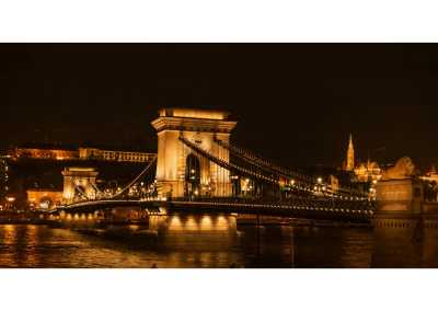 Hungary - Budapest - 🕯️ Romantischer Winter-Kurztrip: Weihnachtsmarkt-Zauber & Wellness🎄♨️ - 3