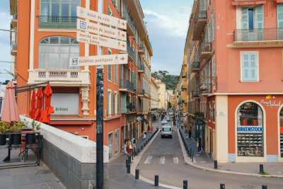 Europa - Nice - EPIC French Riviera experience! Experience the celebrity lifestyle on this majestic Mediterranean journey through the south of France!