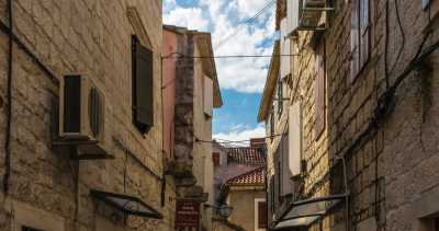 Südeuropa - Trogir - Motorcycle Adventure Tour - Balkans - Croatia - Montenegro - Albania - Italy - Sicily - Amalfi Coast