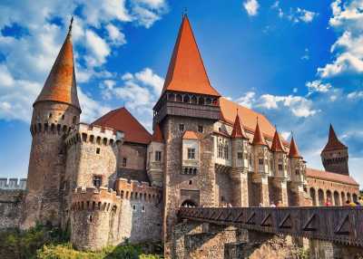 Romania - Corvin Castle - Ultimate Romania Road Trip 🚗: Ladies Only! All Must-See & Must-Try in 12 Days 🇷🇴