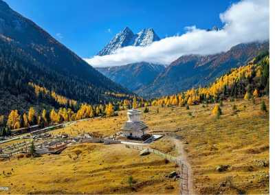 China - Siguniangshan Town - Exploring Western China: Cities, Rivers, Sacred Peaks and Tibet experience in Sichuan - 1