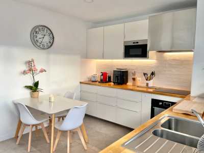 Portugal - Funchal - Modern, Spacious & Beautiful Coliving Villa in prime location - Funchal, Madeira | Adventure, Nature and Fun on the Dream Island of Madeira 🌴 | Large Private Suite with Bathroom and Balcony - 11