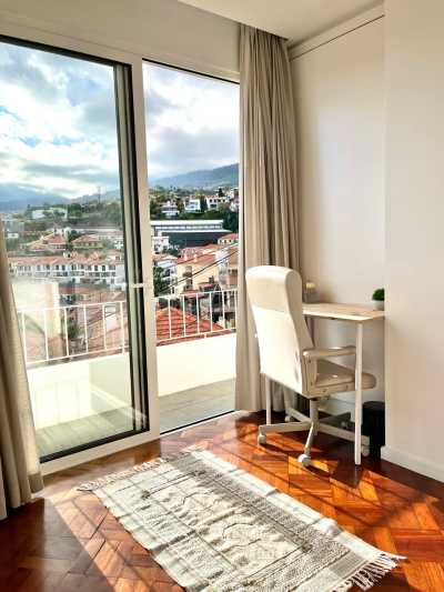 Portugal - Funchal - Modern, Spacious & Beautiful Coliving Villa in prime location - Funchal, Madeira | Adventure, Nature and Fun on the Dream Island of Madeira 🌴 | Large Private Suite with Bathroom and Balcony - 7