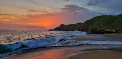 Mexiko - Playa Zipolite - Travel with a local 😎 🇲🇽✨  Chapter : 🔥" Día de Muertos"  with a Mexican Soul 🇲🇽💀 – Lakes 🌊, Legends 🕯️ & Late Nights 🌙✨