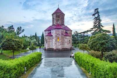 Georgien - Georgia Extensive Road Trip Adventure: Explore Ancient History, Old Towns, Epic Mountains, Black Sea Beaches, Traditional Wine & Cuisine Like A Local - JoinMyTrip